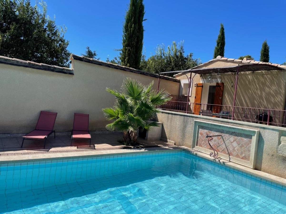 Les Celestins - Studios Independants Carpentras ภายนอก รูปภาพ