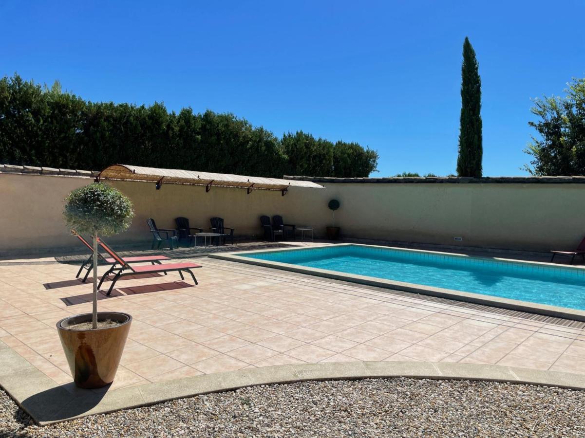 Les Celestins - Studios Independants Carpentras ภายนอก รูปภาพ
